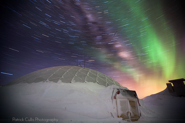 The Dome Station at the Amundsen-Scott South Pole Station in Antarctica.&nbsp; Aurora at night long exposure.